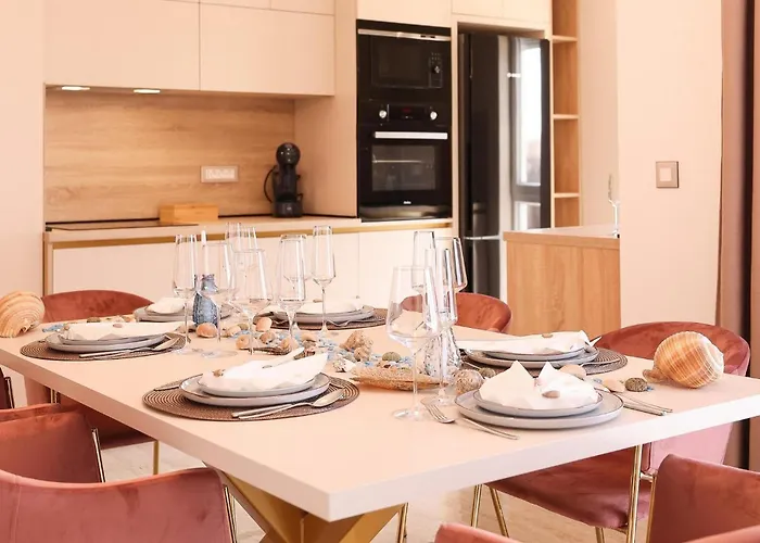 D-palace Vakantiehuis Zarovic